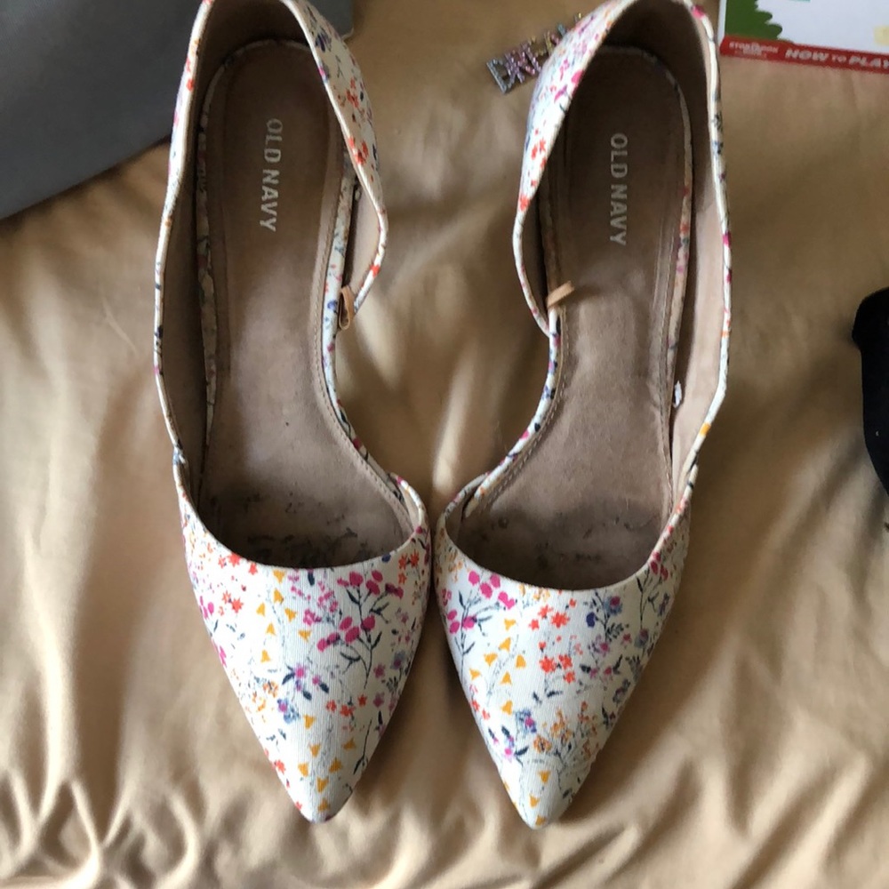 Old navy floral d’orsay pumps